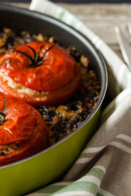 Pomodori ripieni di quinoa: mangiare sano e bene si può!